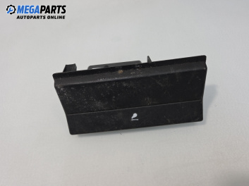 Пепелник за Renault 19 II Chamade (04.1992 - 08.2003)