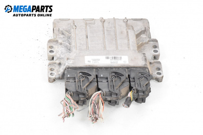 Компютър двигател за Renault Capture SUV I (06.2013 - 01.2020) 1.2 TCe 120, 118 к.с., №  237106957R