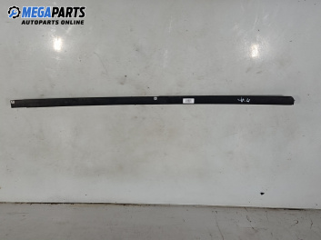 Външни лайсни за Renault Trafic II Bus (03.2001 - 05.2014), пътнически, позиция: дясна