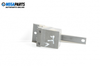 Модул централно заключване за Renault Trafic II Bus (03.2001 - 05.2014)