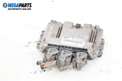 Компютър двигател за Renault Trafic II Bus (03.2001 - 05.2014) 1.9 dCI 100 (JL0C), 101 к.с., № 0 281 011 529