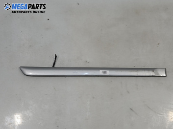 Външни лайсни за Toyota Corolla E12 Hatchback (11.2001 - 02.2007), хечбек, позиция: предна