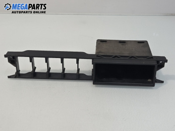 Интериорна пластмаса за Audi A6 Avant C4 (06.1994 - 12.1997), 4+1 вр., комби, позиция: предна