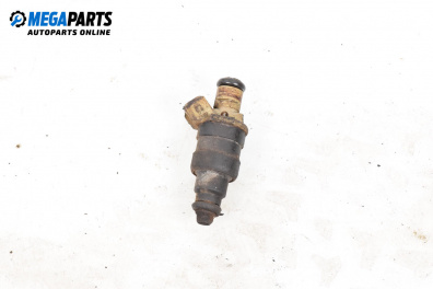 Дюза бензин за Audi A6 Avant C4 (06.1994 - 12.1997) 2.6, 150 к.с.