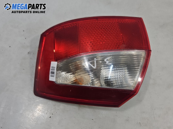 Стоп за Audi A4 Sedan B6 (11.2000 - 12.2004), седан, позиция: дясна