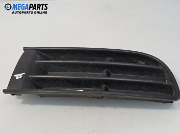 Решетка в броня за Volkswagen Polo Hatchback IV (10.2001 - 12.2005), хечбек, позиция: предна