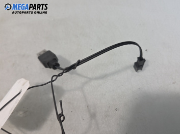 USB куплунг за Mercedes-Benz M-Class SUV (W166) (06.2011 - 12.2015) ML 350 BlueTEC 4-matic (166.024), 258 к.с.