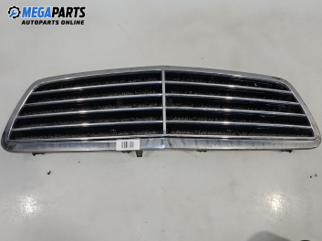 Решетка за Mercedes-Benz C-Class Sedan (W203) (05.2000 - 08.2007), седан, позиция: предна