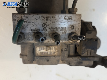 Помпа ABS за Renault Megane II Hatchback (07.2001 - 10.2012) 1.4 16V (BM0B, CM0B), № 8200377455