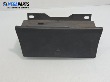 Пепелник за Volvo V40 Estate (07.1995 - 06.2004)