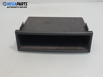 Интериорна пластмаса за Volvo V40 Estate (07.1995 - 06.2004), 4+1 вр., комби, позиция: предна