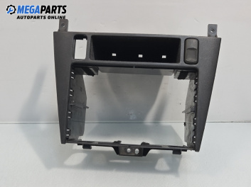 Централна конзола за Volvo V40 Estate (07.1995 - 06.2004)