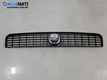 Решетка за Fiat Punto Grande Punto (06.2005 - 07.2012), хечбек, позиция: предна