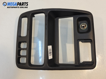 Централна конзола за Mazda 323 F V Hatchback (07.1994 - 09.1998)