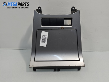 Пепелник за Volkswagen Golf V Hatchback (10.2003 - 02.2009)
