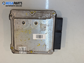 Компютър двигател за Volkswagen Golf V Hatchback (10.2003 - 02.2009) 1.9 TDI, 105 к.с., № 0281011900 / 03G906016CB