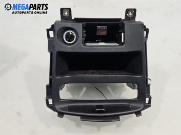 Централна конзола за Nissan Primera Traveller III (01.2002 - 06.2007)