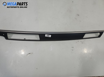 Интериорна лайсна за BMW 5 Series E60 Sedan E60 (07.2003 - 03.2010), 4+1 вр., седан