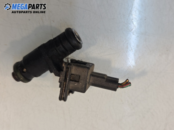 Дюза бензин за Ford Fiesta V Hatchback (11.2001 - 03.2010) 1.3, 60 к.с.