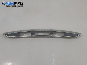 Лайсна заден капак за Mazda 6 Hatchback I (08.2002 - 12.2008), хечбек, позиция: задна