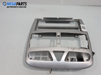 Централна конзола за Peugeot 307 Hatchback (08.2000 - 12.2012)