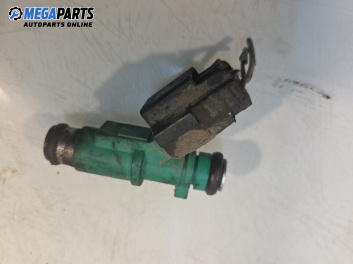 Дюза бензин за Peugeot 206 + Hatchback (01.2009 - 08.2013) 1.1, 60 к.с.