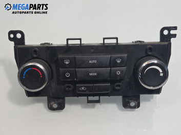 Панел климатроник за Chevrolet Cruze Hatchback (J305) (06.2011 - ...), № 3870568