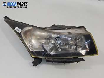 Фар за Chevrolet Cruze Hatchback (J305) (06.2011 - ...), хечбек, позиция: дясна