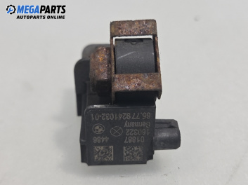 Сензор airbag за BMW 5 Series F10 Sedan F10 (01.2009 - 02.2017), № 6577924103201