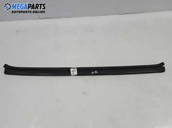 Уплътнение за преден капак за BMW 5 Series F10 Sedan F10 (01.2009 - 02.2017), 4+1 вр., седан, позиция: предна