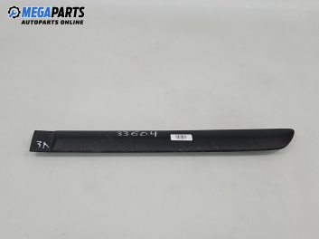 Външни лайсни за Nissan Almera II Hatchback (01.2000 - 12.2006), хечбек, позиция: лява
