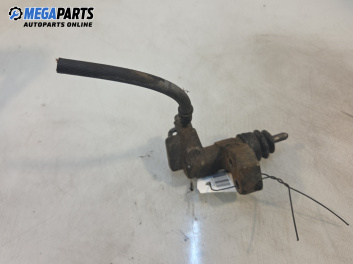 Долна помпа за съединител за Nissan Almera II Hatchback (01.2000 - 12.2006)
