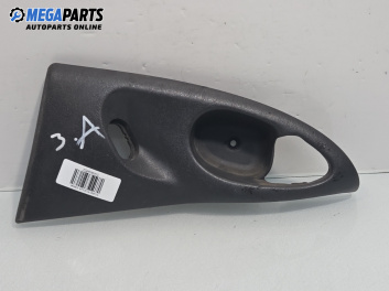 Интериорна пластмаса за Ford Focus I Hatchback (10.1998 - 12.2007), 4+1 вр., хечбек, позиция: дясна