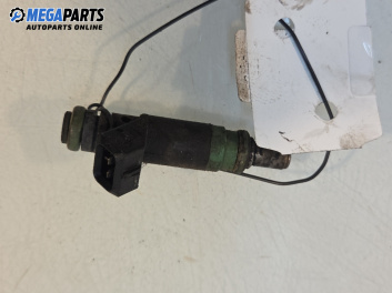 Дюза бензин за Ford Fiesta V Hatchback (11.2001 - 03.2010) 1.4 16V, 80 к.с.