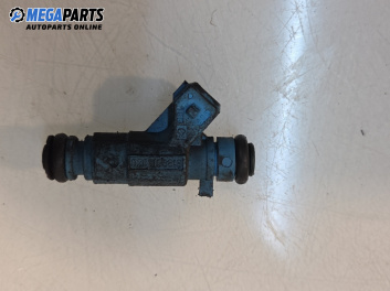 Дюза бензин за Fiat Punto Hatchback II (09.1999 - 07.2012) 1.2 16V 80 (188.233, .235, .253, .255, .333, .353, .639...), 80 к.с.