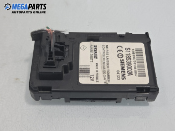 Четец с карта за Renault Scenic II Minivan (06.2003 - 07.2010), № S118539002a