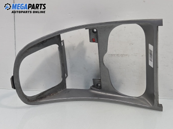 Централна конзола за Peugeot 307 Hatchback (08.2000 - 12.2012)