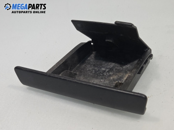 Пепелник за Peugeot 307 Hatchback (08.2000 - 12.2012)