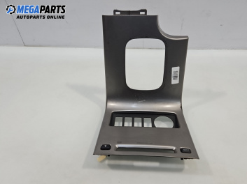 Централна конзола за Nissan Pathfinder III SUV (01.2005 - 12.2012)