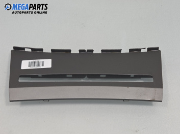 Интериорна лайсна за BMW 5 Series E60 Touring E61 (06.2004 - 12.2010), 4+1 вр., комби