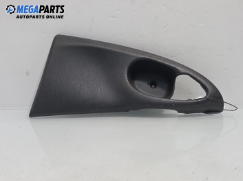 Интериорна пластмаса за Ford Focus I Estate (02.1999 - 12.2007), 4+1 вр., комби, позиция: предна