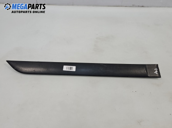 Външни лайсни за Ford Focus I Estate (02.1999 - 12.2007), комби, позиция: дясна