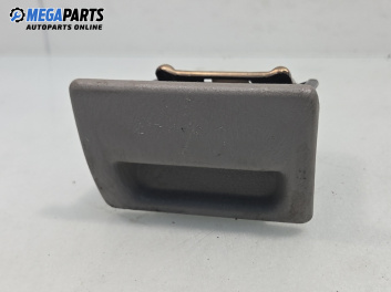 Пепелник за Mazda Premacy Minivan (07.1999 - 03.2005)