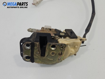 Брава на врата за Mazda 626 V Sedan (05.1997 - 10.2002), позиция: задна, лява