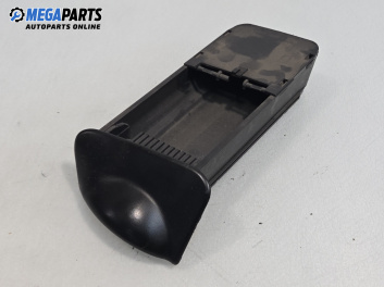 Пепелник за Ford Focus I Hatchback (10.1998 - 12.2007)