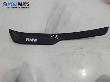 Лайсна (облицовка) на праг  за BMW 3 Series E90 Touring E91 (09.2005 - 06.2012), 4+1 вр., комби, позиция: задна, лява