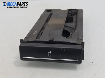 Поставка за чаши за Audi A3 Hatchback II (05.2003 - 08.2012), № 8P0862534B