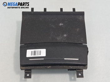 Пепелник за Audi A3 Hatchback II (05.2003 - 08.2012)