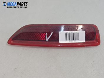 Светлоотразител за Opel Astra H GTC (03.2005 - 10.2010), позиция: лява