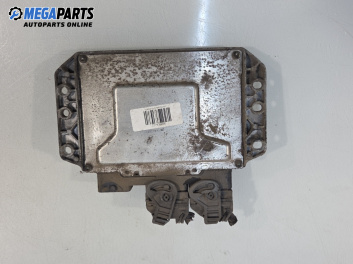 Компютър двигател за Dacia Duster SUV I (04.2010 - 01.2018) 1.6 16V, 105 к.с., № 1082.204302